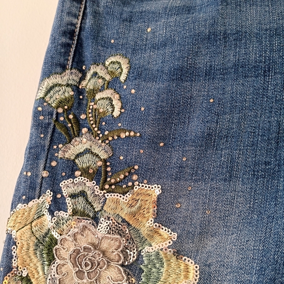 Bebe Y2K Embellished 3D Floral Skinny Denim Jeans Medium Wash 29 - Picture 8 of 11